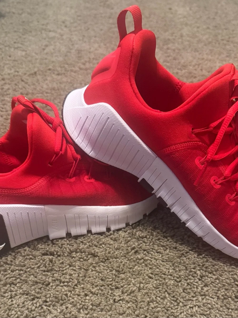 Nike Metcon/FreeRed Athletic Sneakers